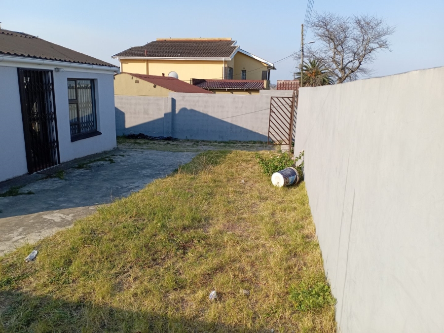 7 Bedroom Property for Sale in Mdantsane Eastern Cape